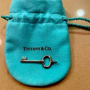Tiffany oval key pendant